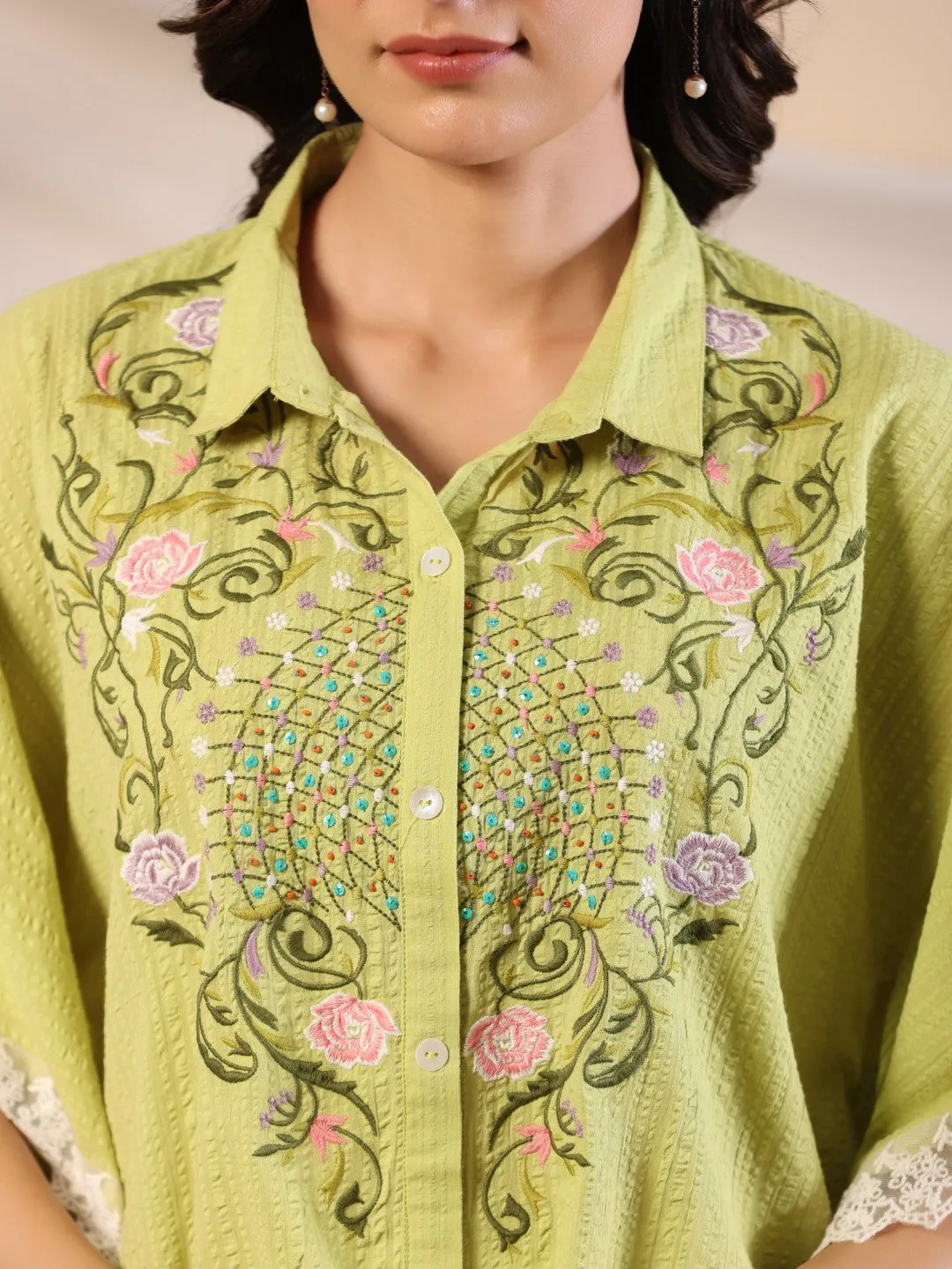 Jashvi Green Floral Printed SeerSucker Kaftan tunic With Thread Work