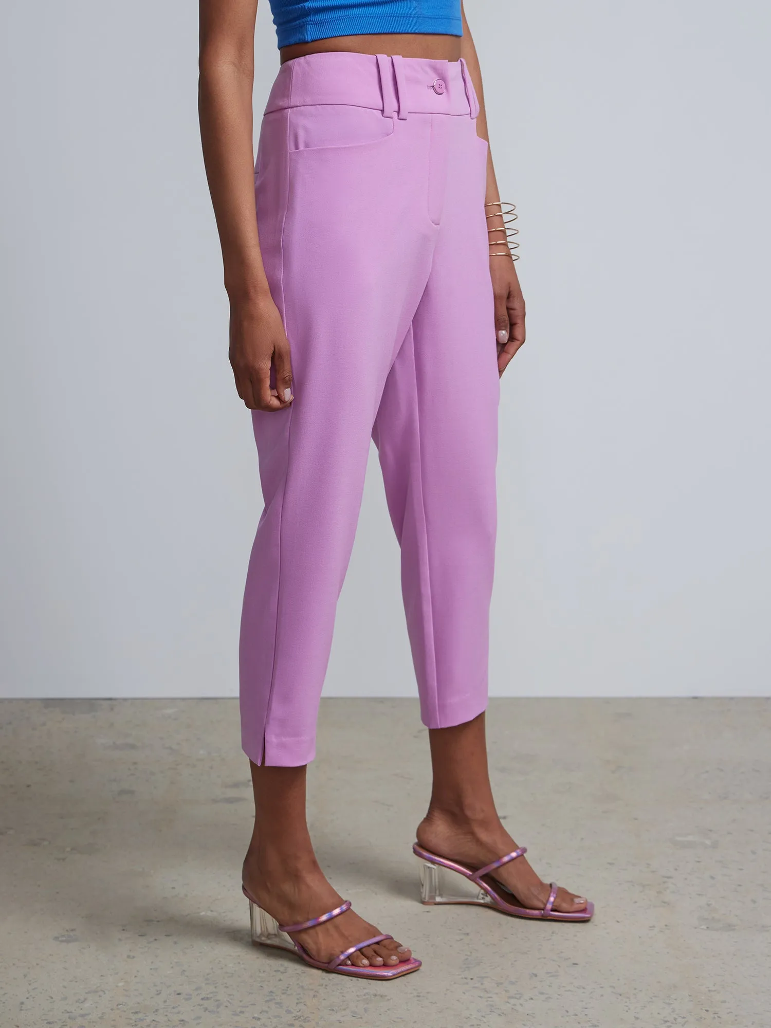 Petite Essential Stretch High Rise Capri Pant