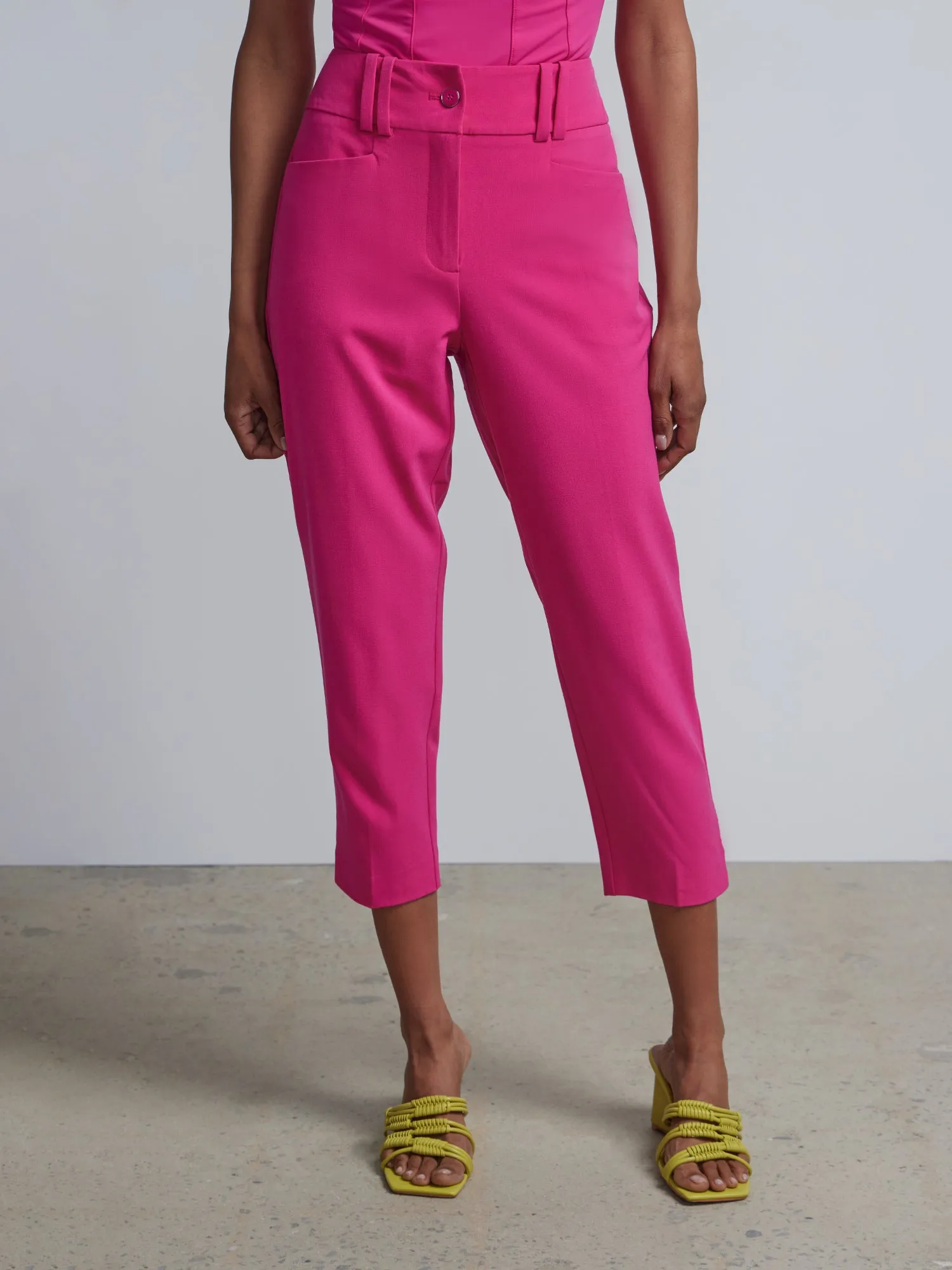 Petite Essential Stretch High Rise Capri Pant