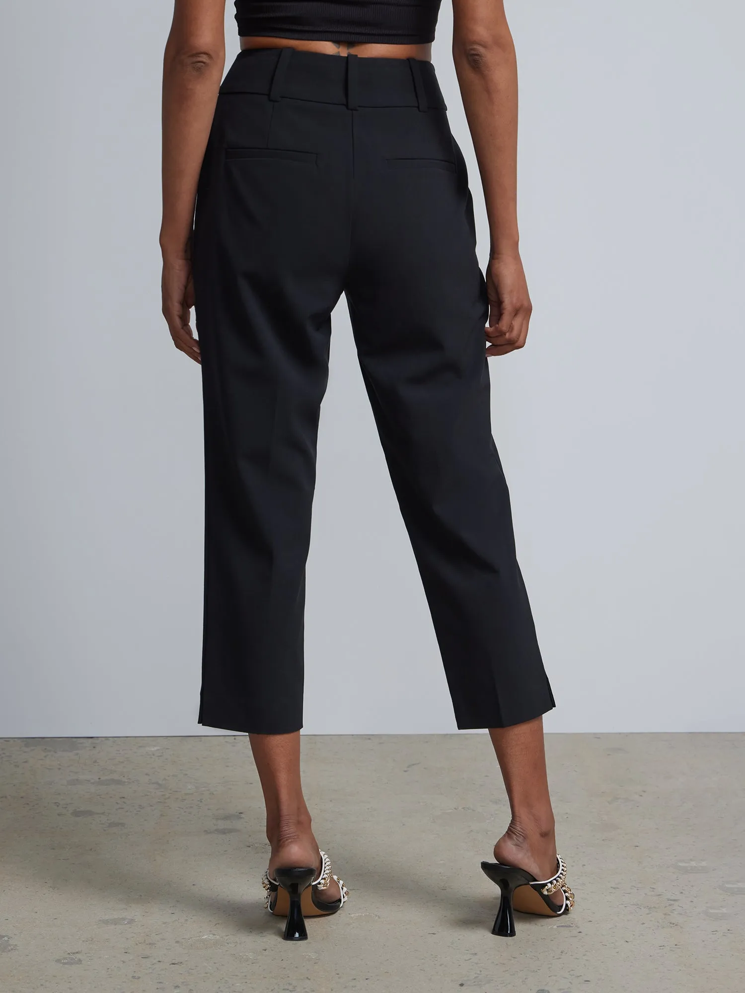 Petite Essential Stretch High Rise Capri Pant