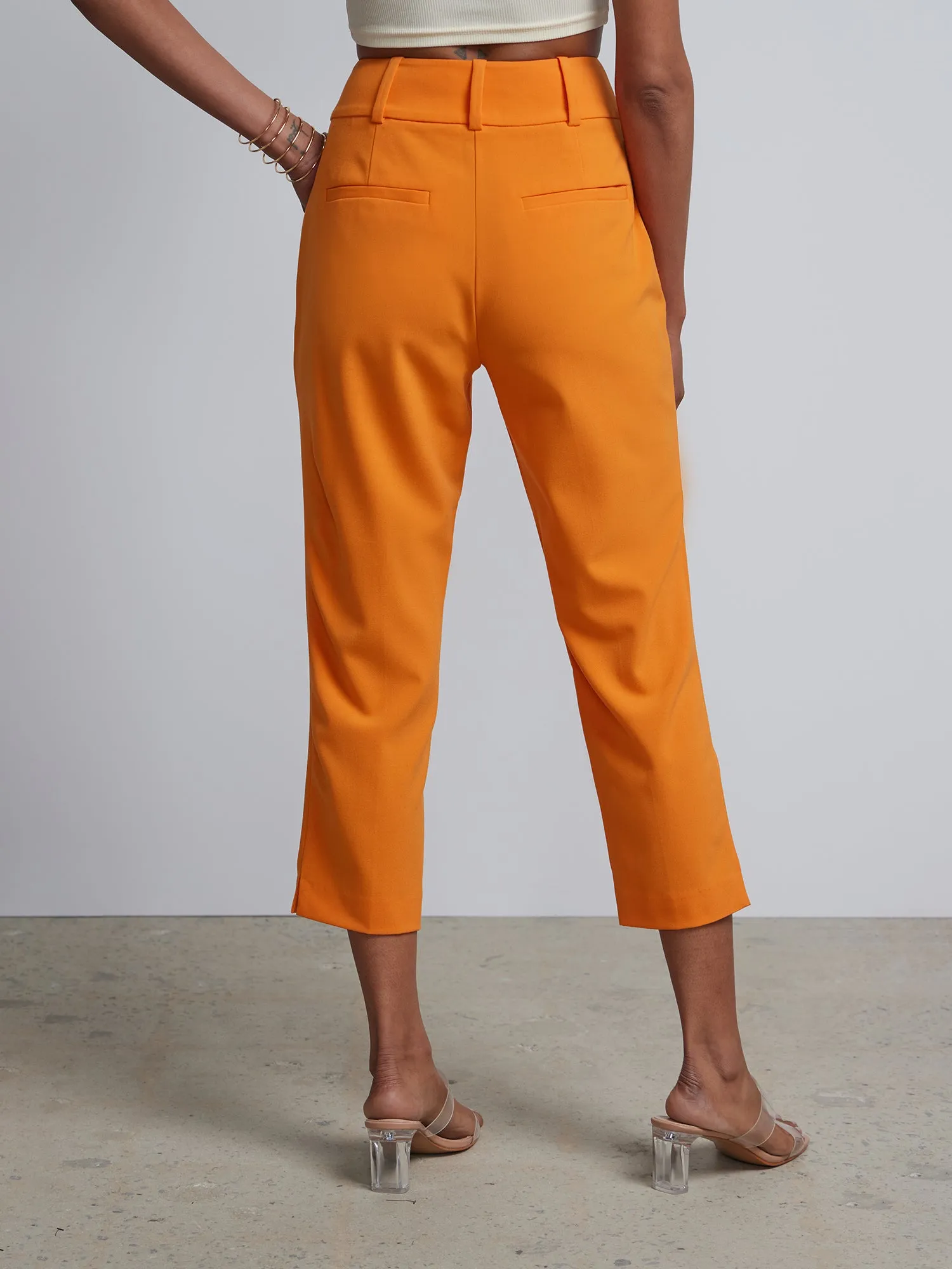 Petite Essential Stretch High Rise Capri Pant