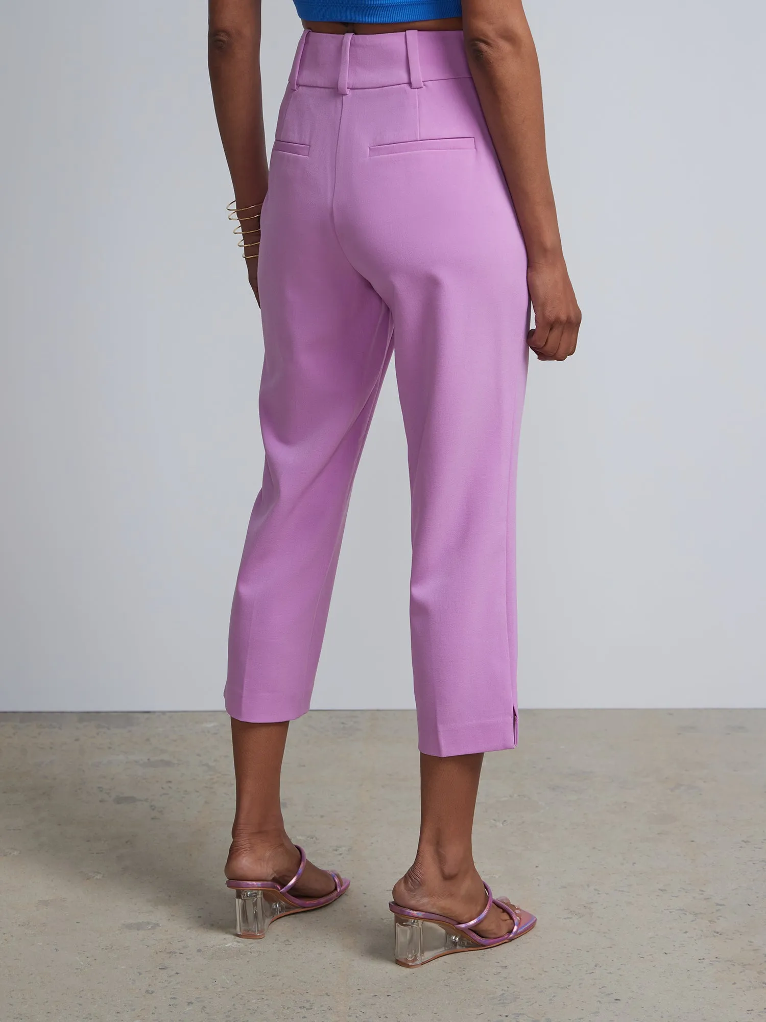 Petite Essential Stretch High Rise Capri Pant