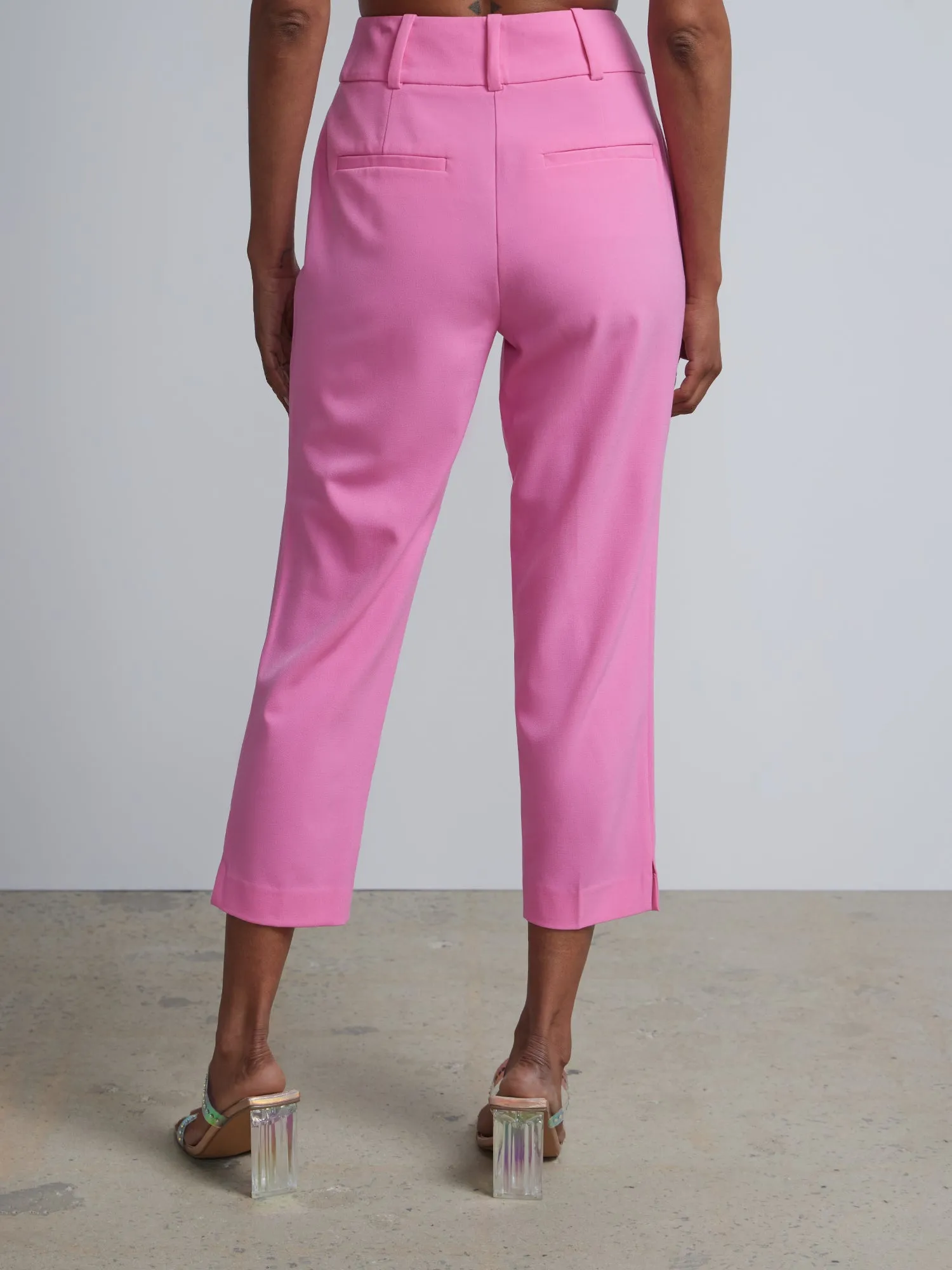 Petite Essential Stretch High Rise Capri Pant