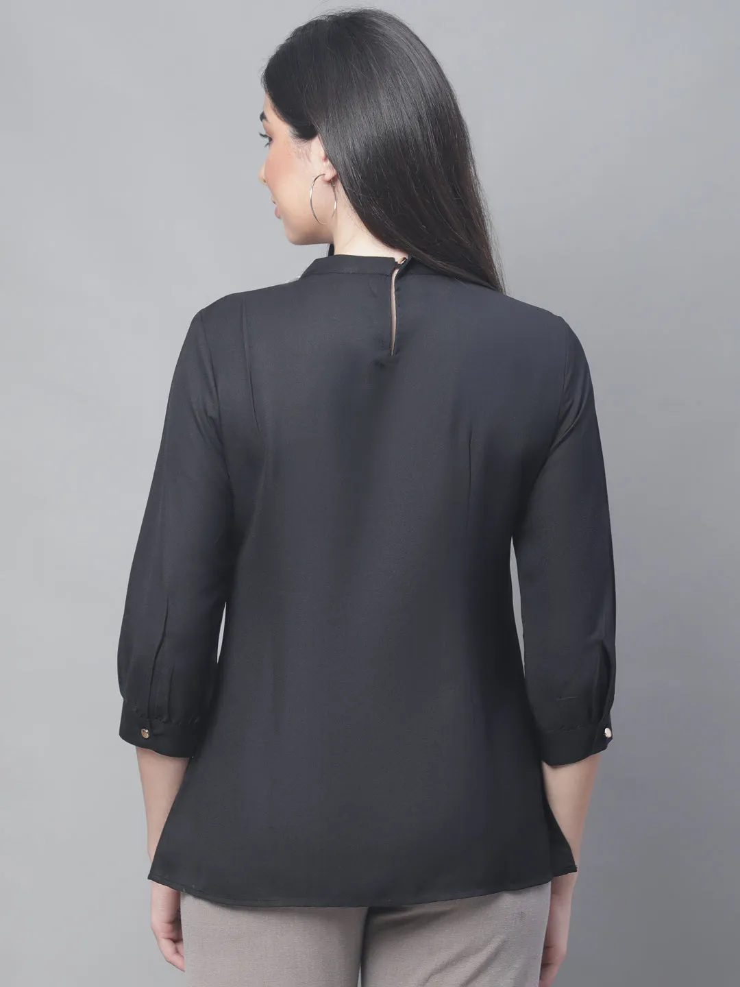 Women's Casual  Black Solid Round neck with Keyhole Tunic