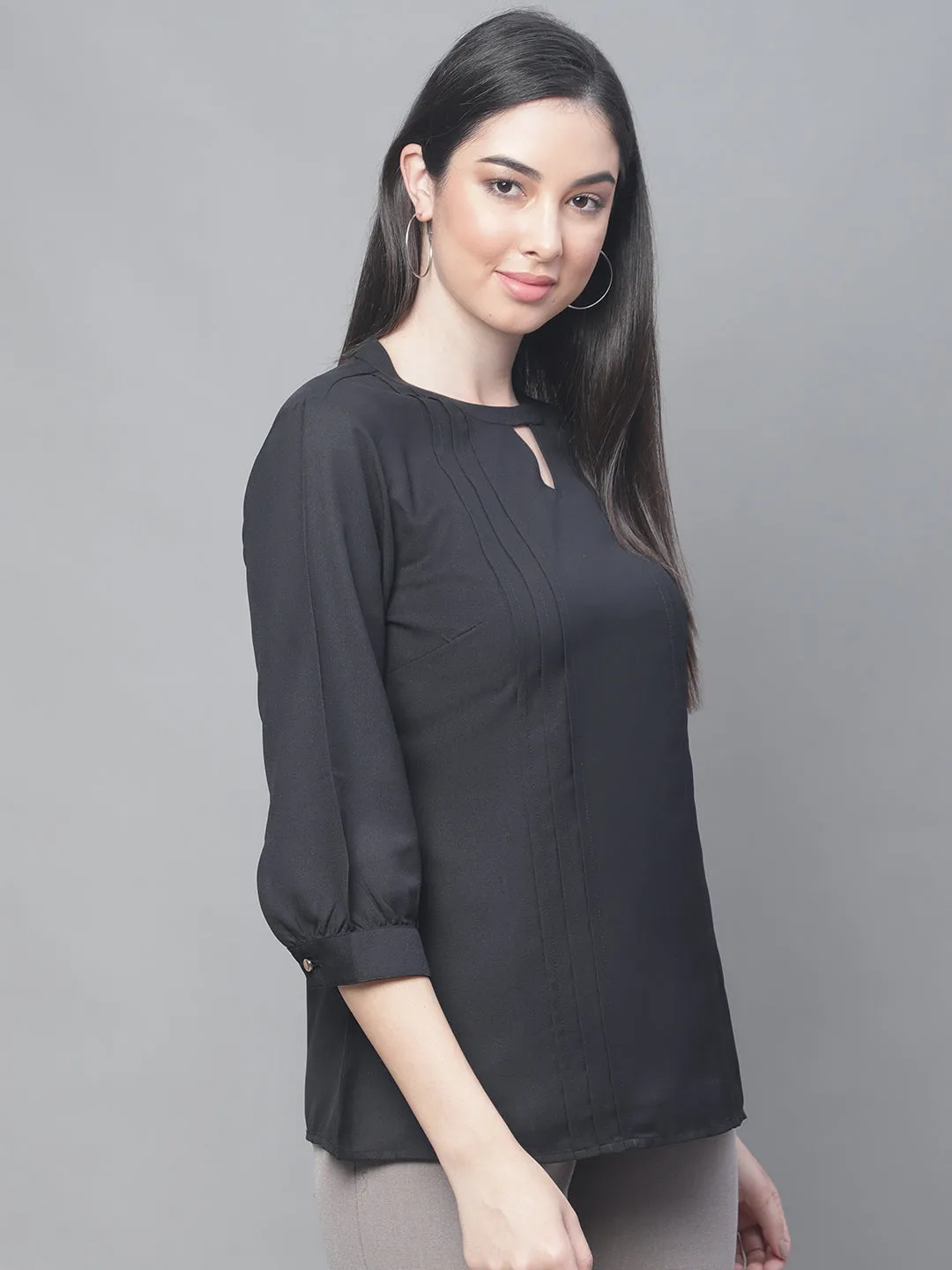 Women's Casual  Black Solid Round neck with Keyhole Tunic