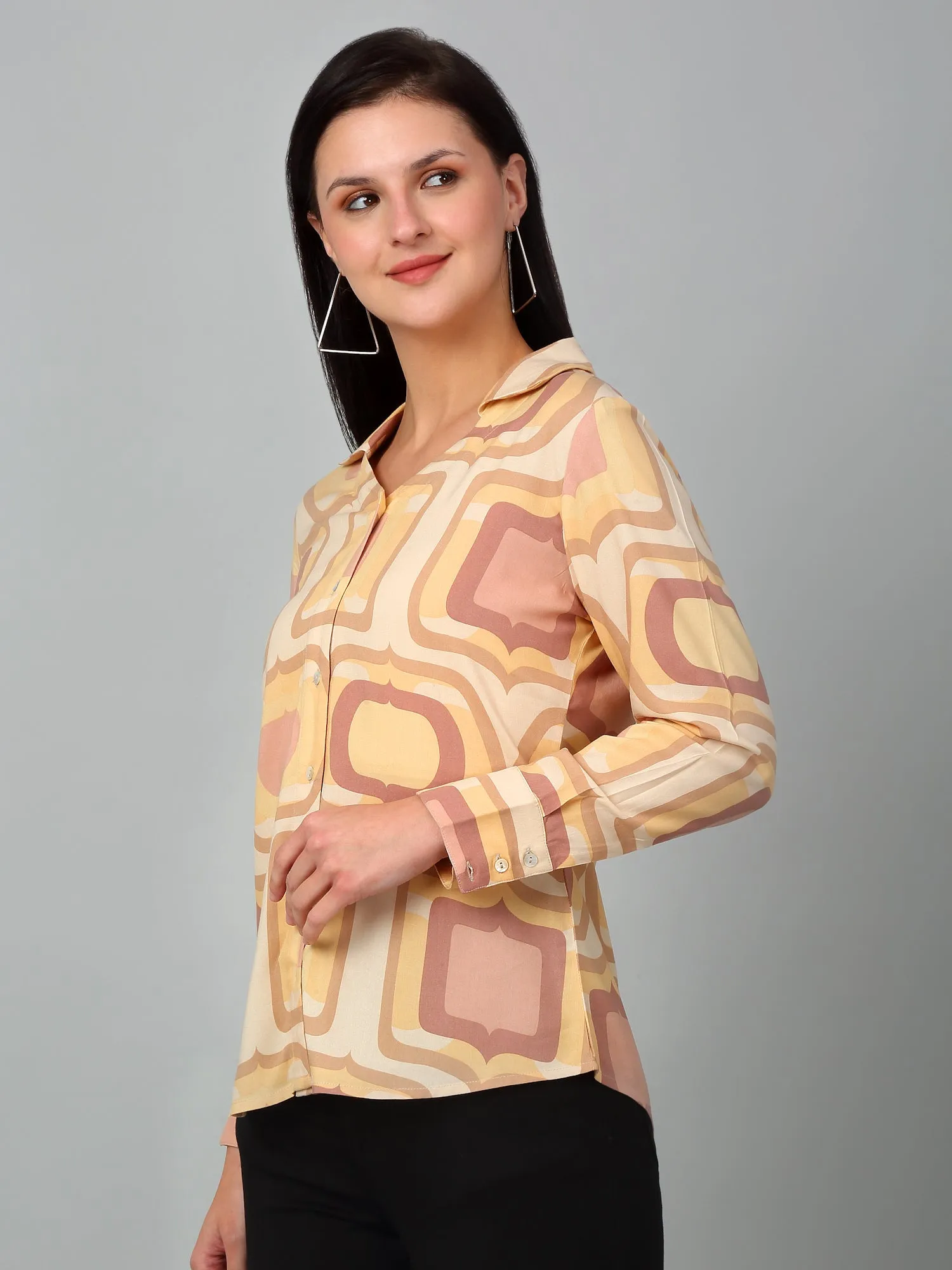 Women's Casual  Multi Color Geometric Print Spread Collar Top